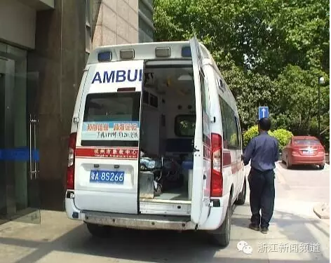 五一假期，杭州一工地的起重機吊機倒塌，造成1人重傷，3人輕傷